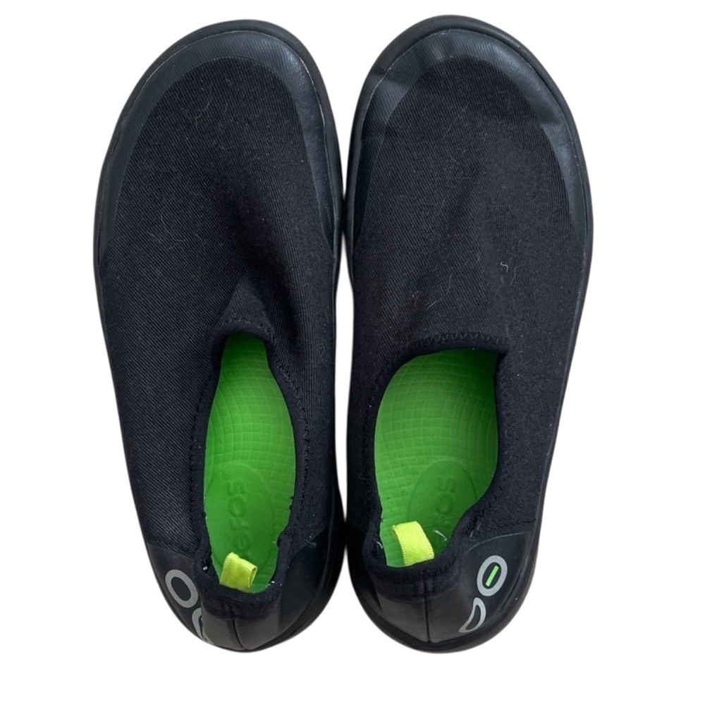 OOFOS OOMG EEZEE Low Shoe Slip On Sneakers Black Size 6